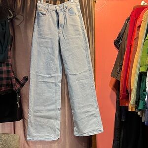 Calvin Klein Light Blue ultra high rise jeans like new 27